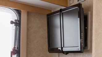 Téléviseur 19 po et haut-parleurs avant et arrière